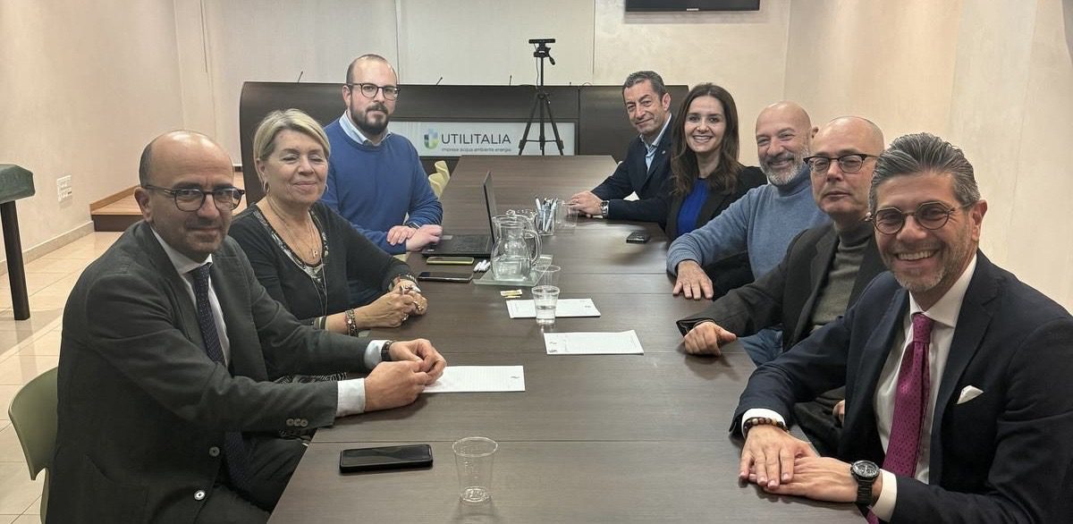 Immagine di copertina di: CCNL Elettrico 2025-2027: Siglata l’ipotesi di rinnovo